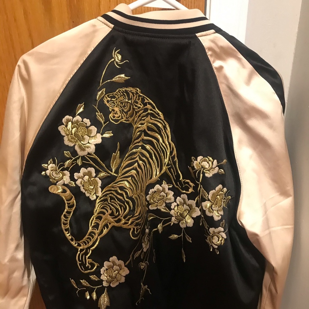 Embroidered high-quality jacket